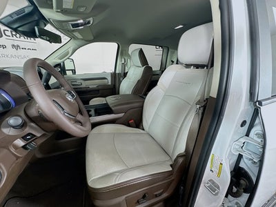 2025 RAM 2500 Laramie Crew Cab 4x4 6'4' Box