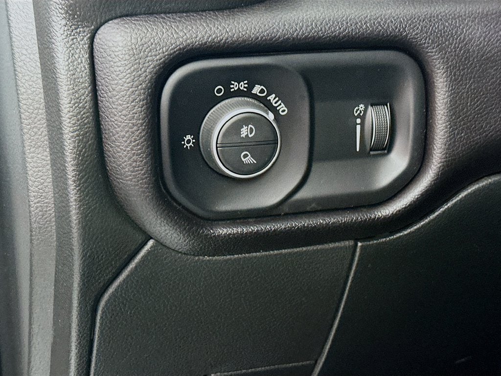 2022 RAM 2500 Big Horn Crew Cab 4x4 6'4' Box