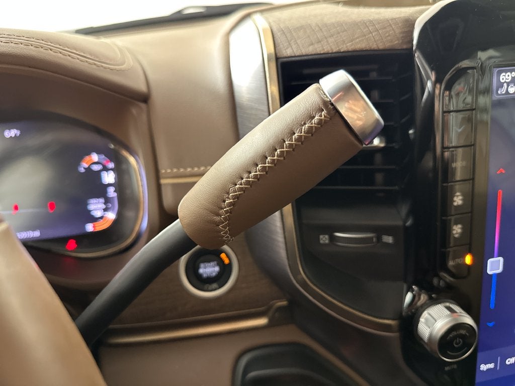 2024 RAM 2500 Limited Longhorn Crew Cab 4x4 6'4' Box