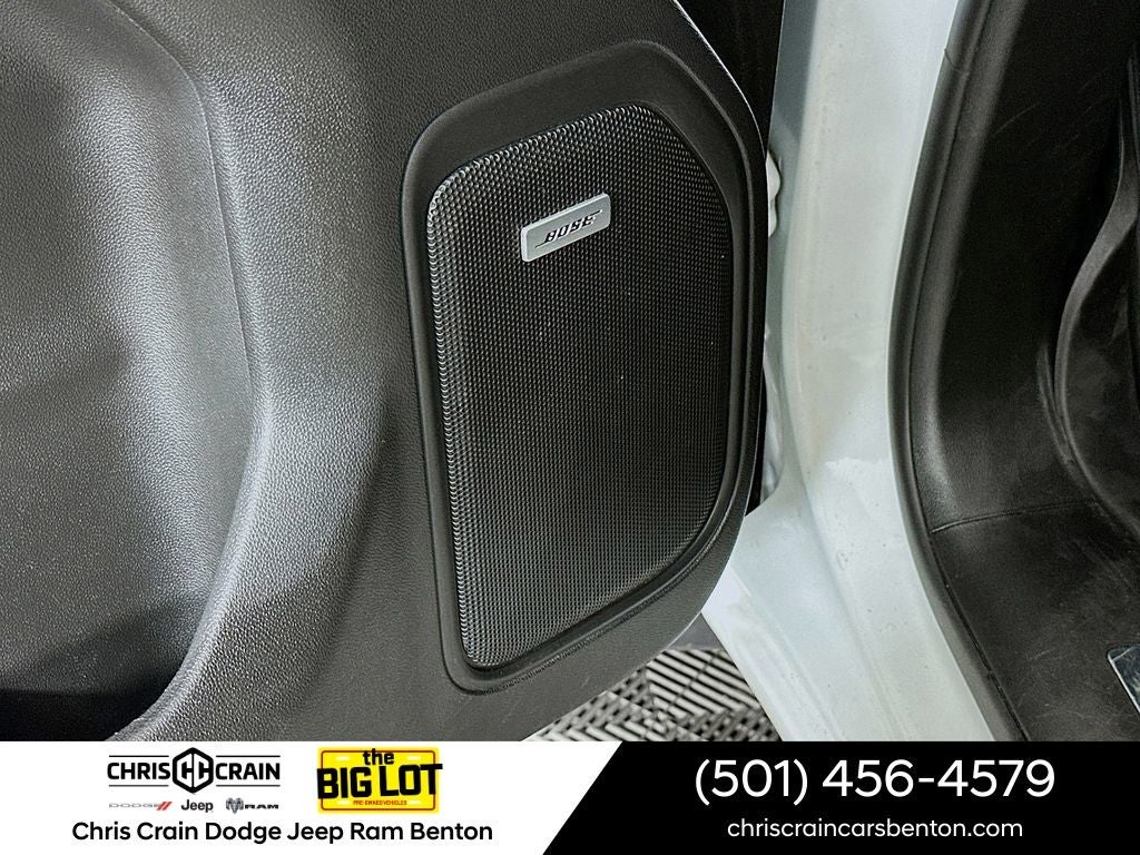 2022 GMC Sierra 1500 Limited 4WD Crew Cab Short Box AT4