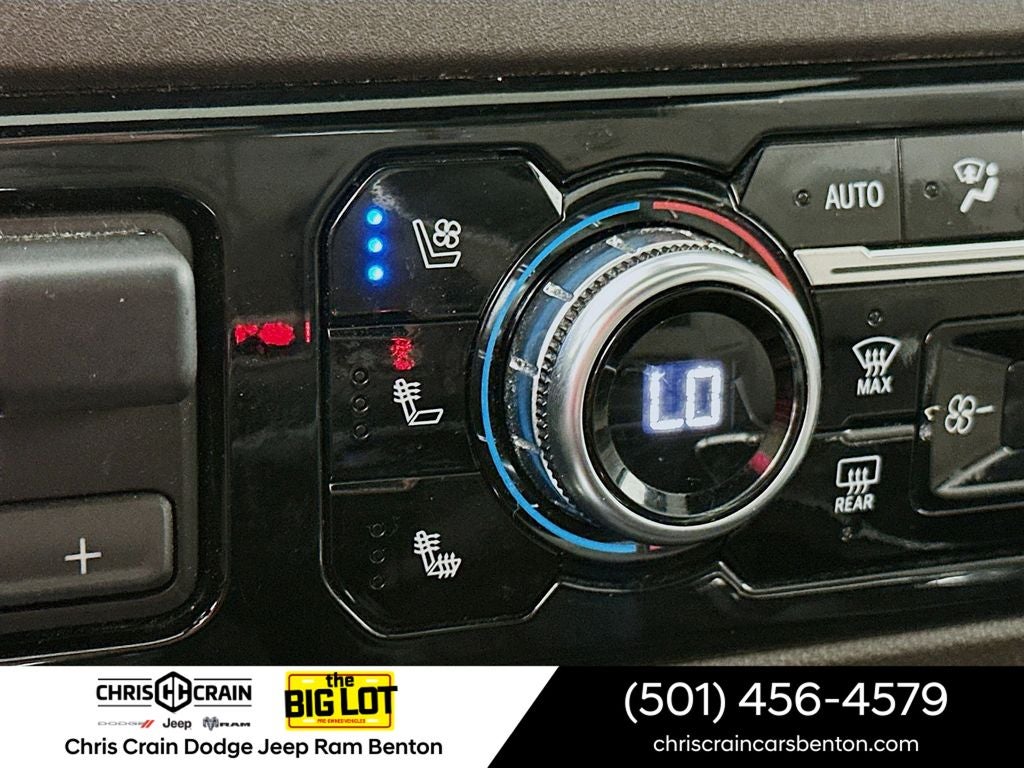 2022 GMC Sierra 1500 4WD Crew Cab Short Box SLT