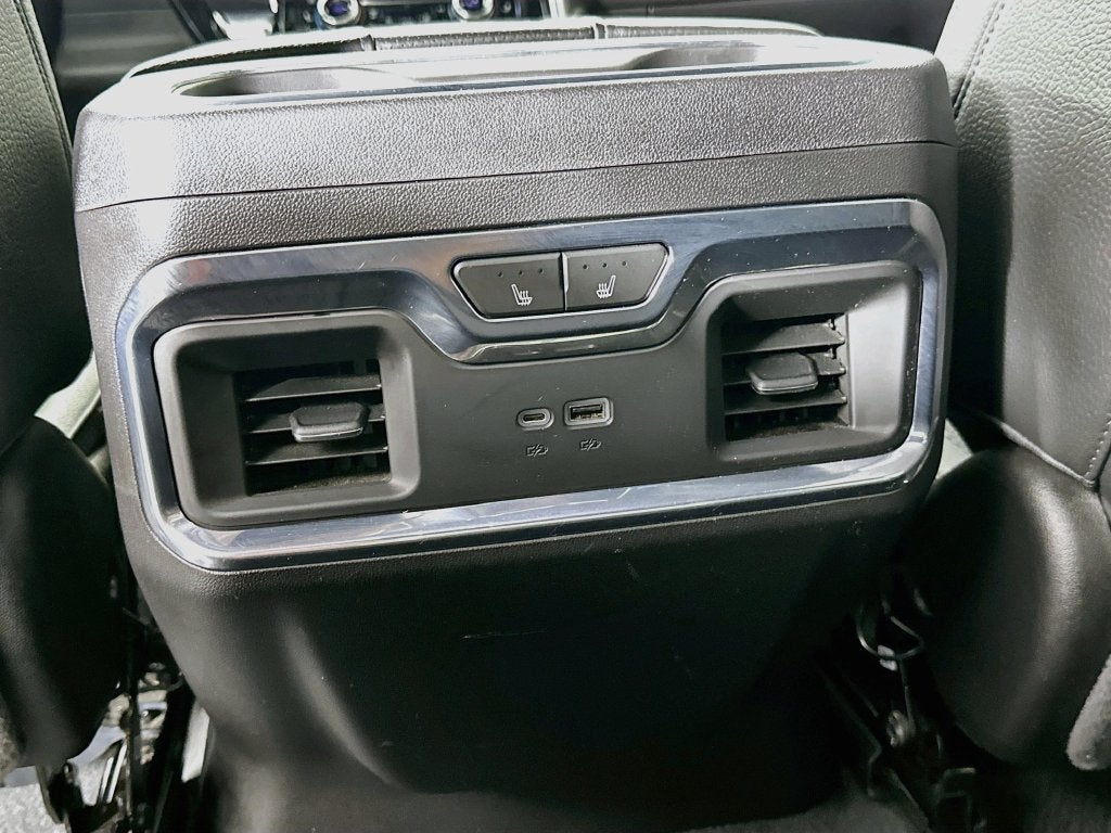 2023 GMC Sierra 1500 4WD Crew Cab Short Box Denali