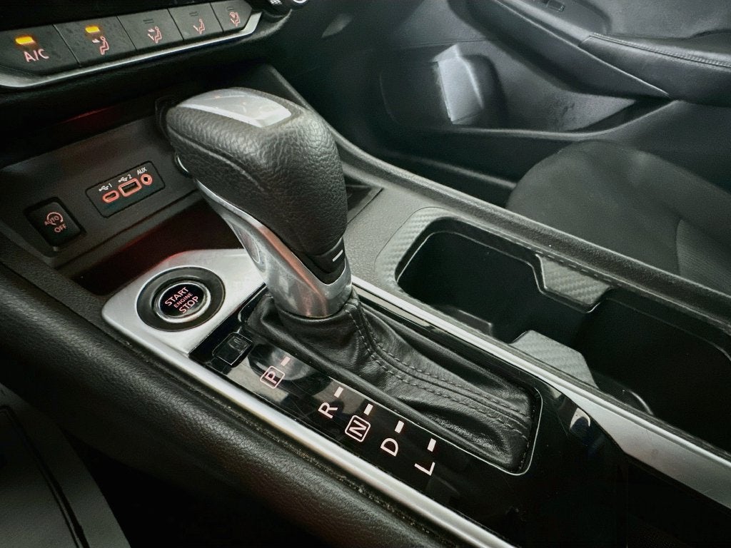 2024 Nissan Sentra SV Xtronic CVT
