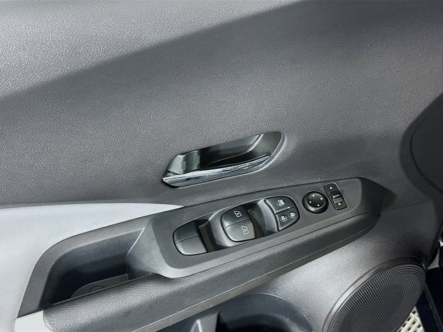 2024 Nissan Kicks SR Xtronic CVT