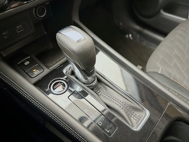 2024 Nissan Kicks SR Xtronic CVT