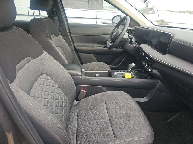 2025 Nissan Kicks SV FWD