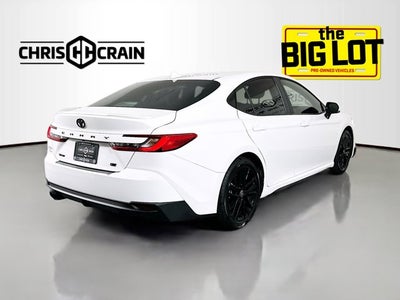 2025 Toyota Camry SE