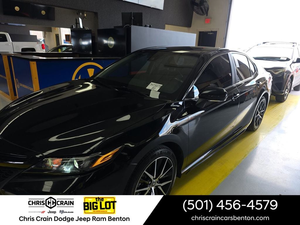 2023 Toyota Camry SE