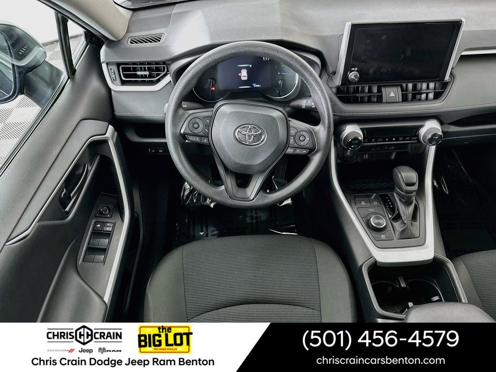 2025 Toyota RAV4 Hybrid LE