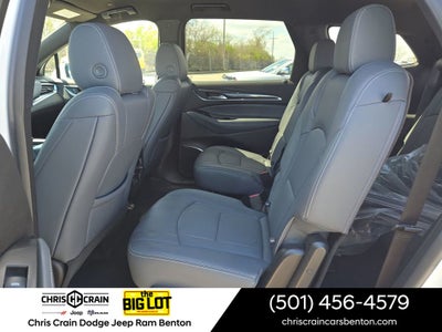 2023 Buick Enclave Essence FWD