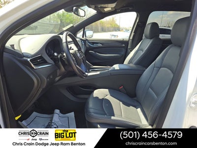 2023 Buick Enclave Essence FWD