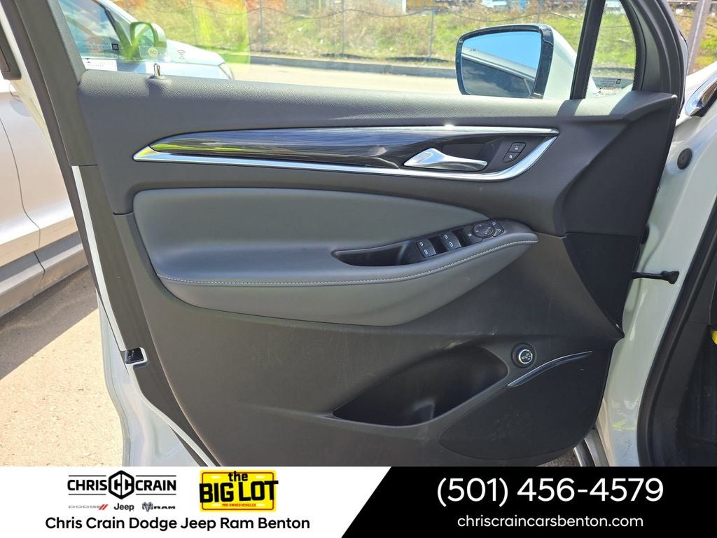 2023 Buick Enclave Essence FWD