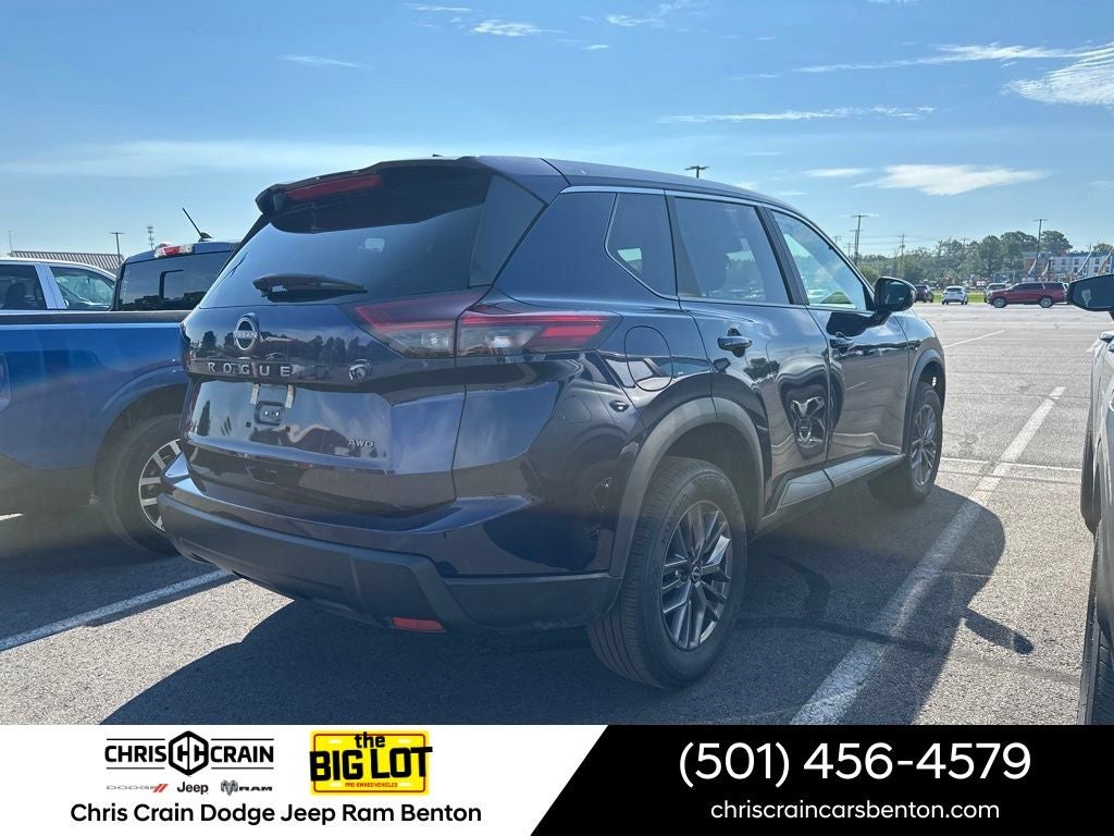 2026 Nissan Rogue SV