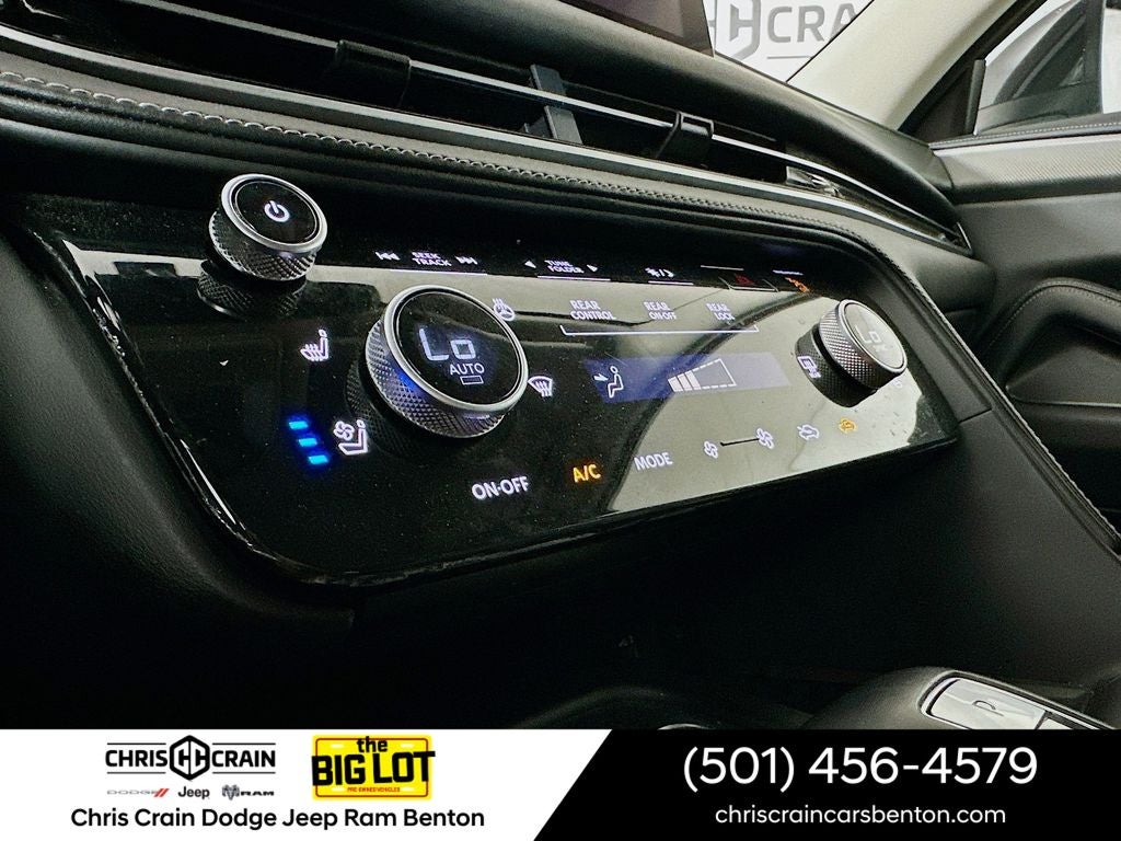 2024 INFINITI QX60 LUXE