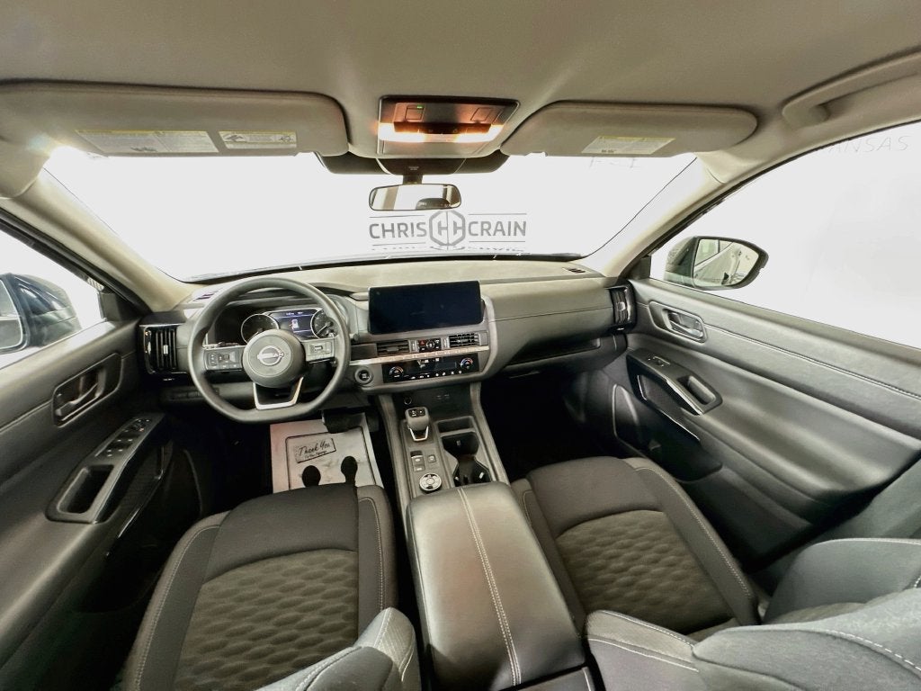 2026 Nissan Pathfinder S