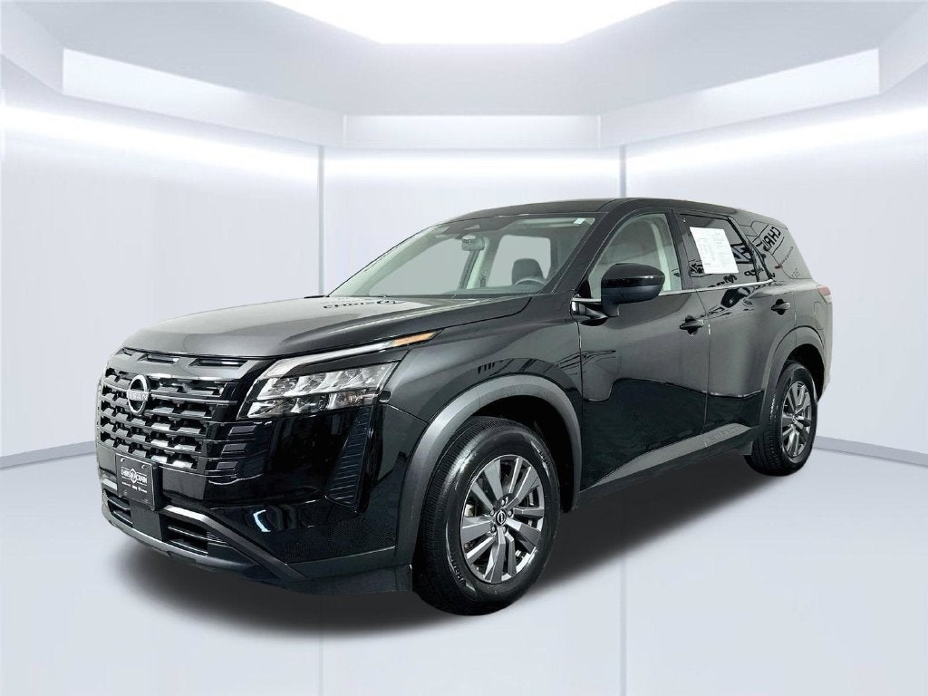 2026 Nissan Pathfinder S