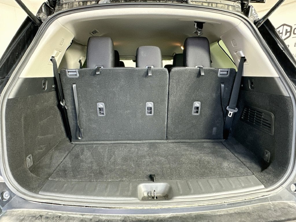 2026 Nissan Pathfinder S