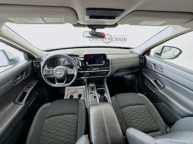 2025 Nissan Pathfinder SV FWD