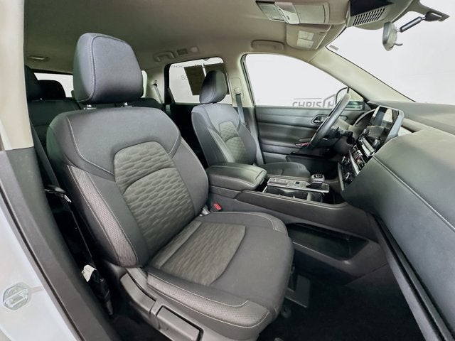 2025 Nissan Pathfinder SV FWD