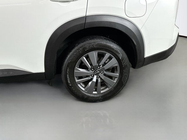 2025 Nissan Pathfinder SV FWD