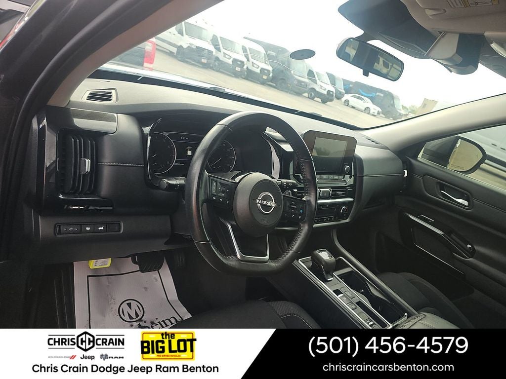 2022 Nissan Pathfinder SV 2WD