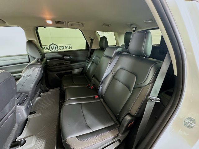 2023 Nissan Pathfinder SL FWD