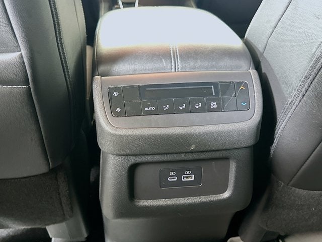 2023 Nissan Pathfinder SL FWD