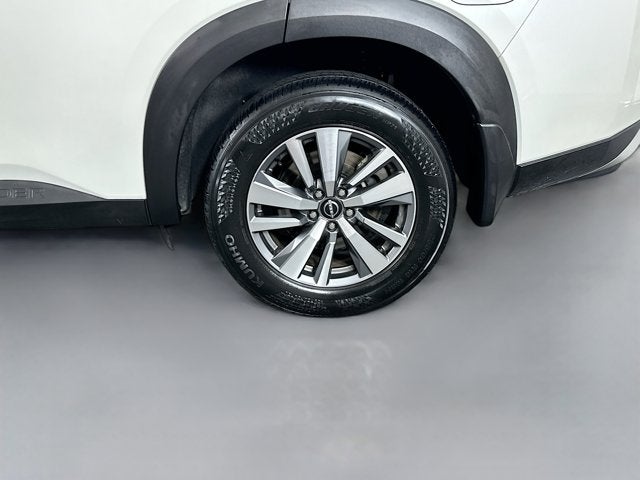 2023 Nissan Pathfinder SL FWD