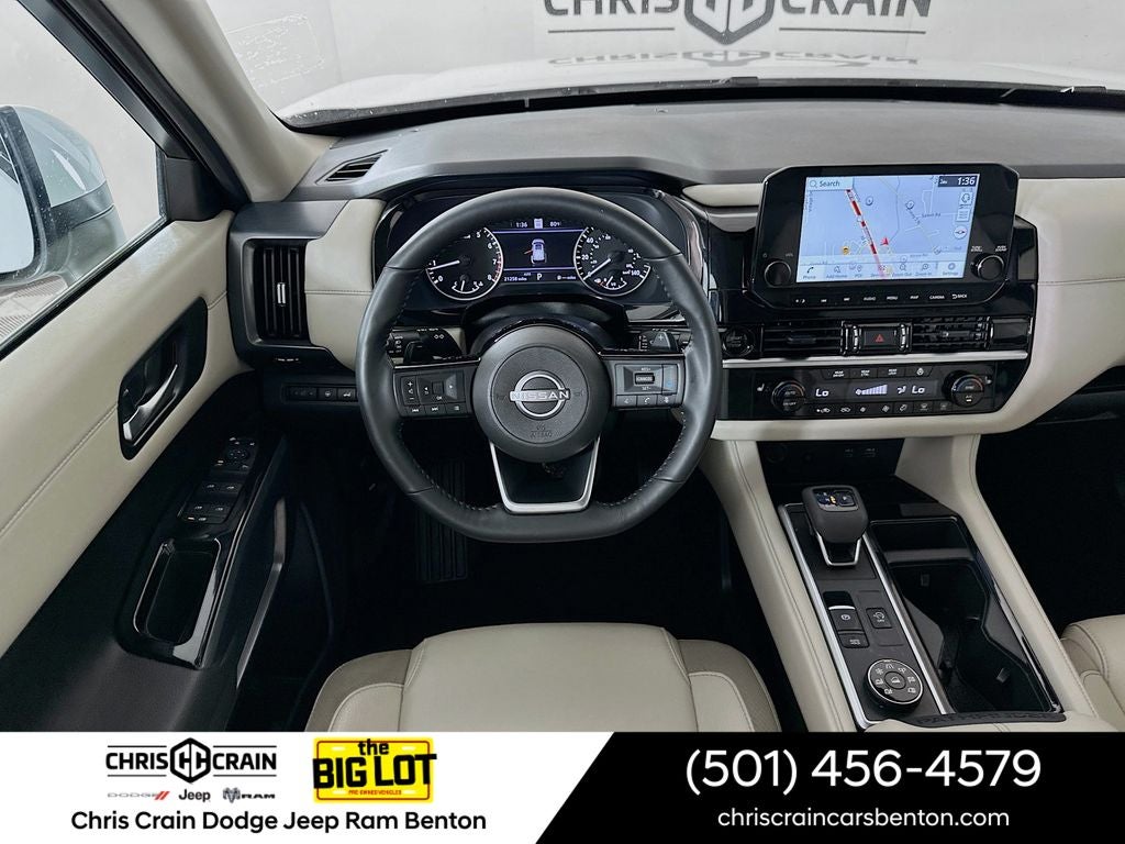 2025 Nissan Pathfinder SL 4WD