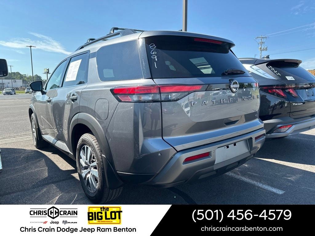 2026 Nissan Pathfinder SL