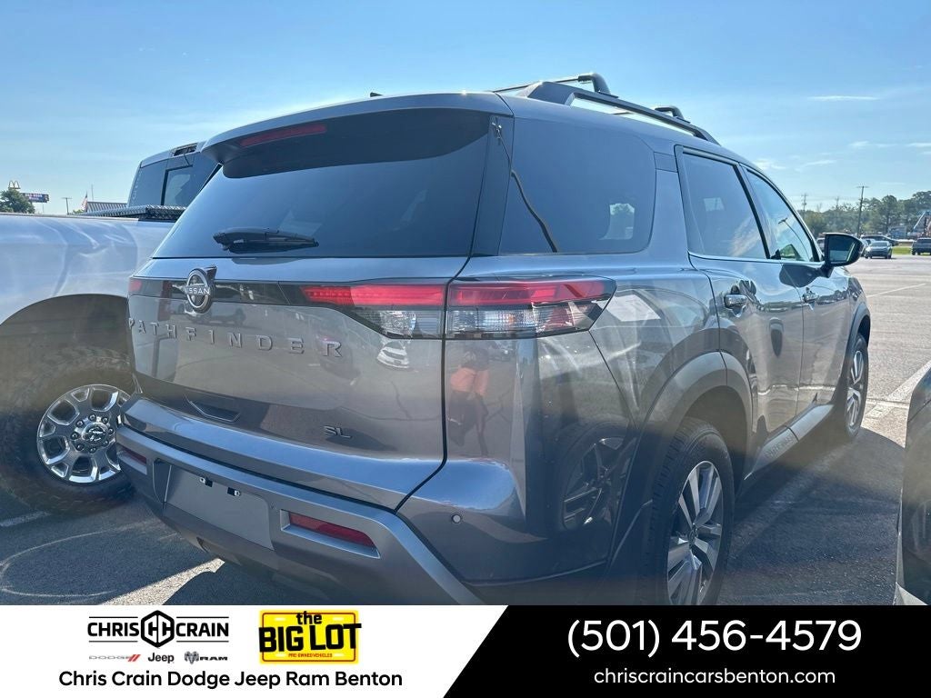 2026 Nissan Pathfinder SL