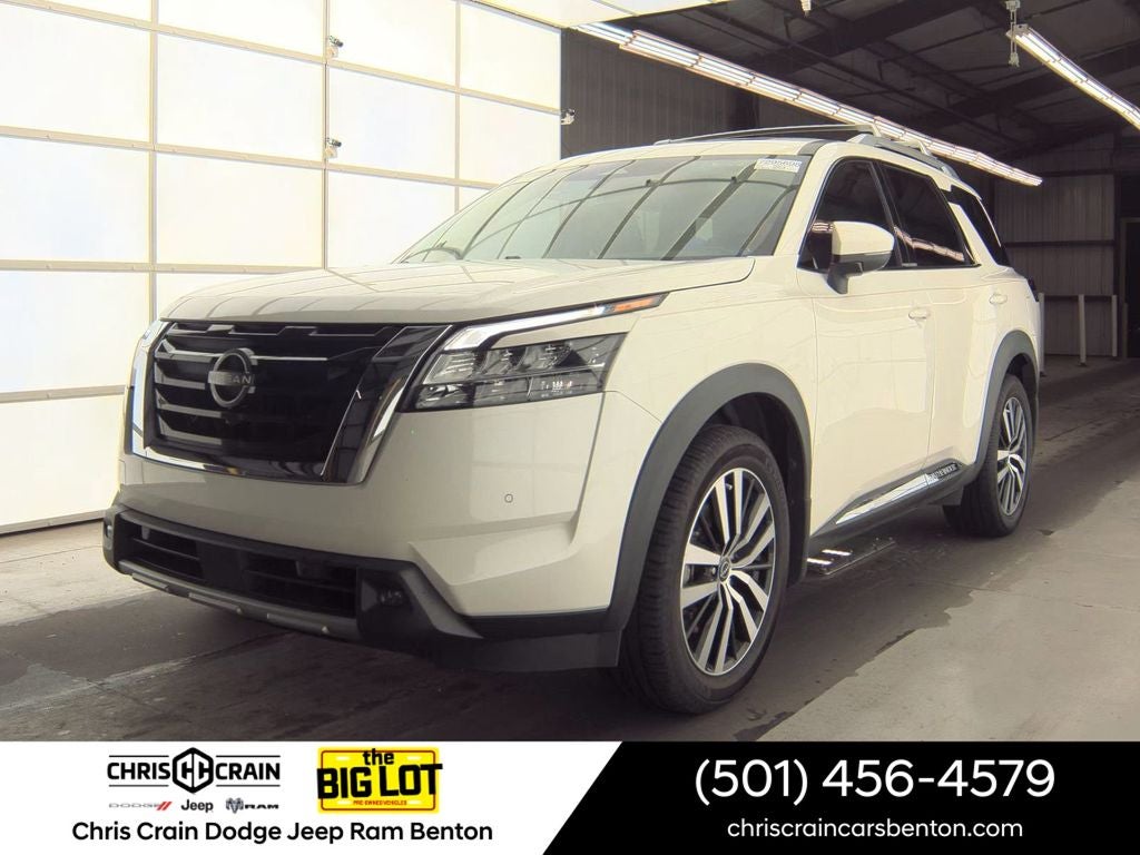 2023 Nissan Pathfinder Platinum