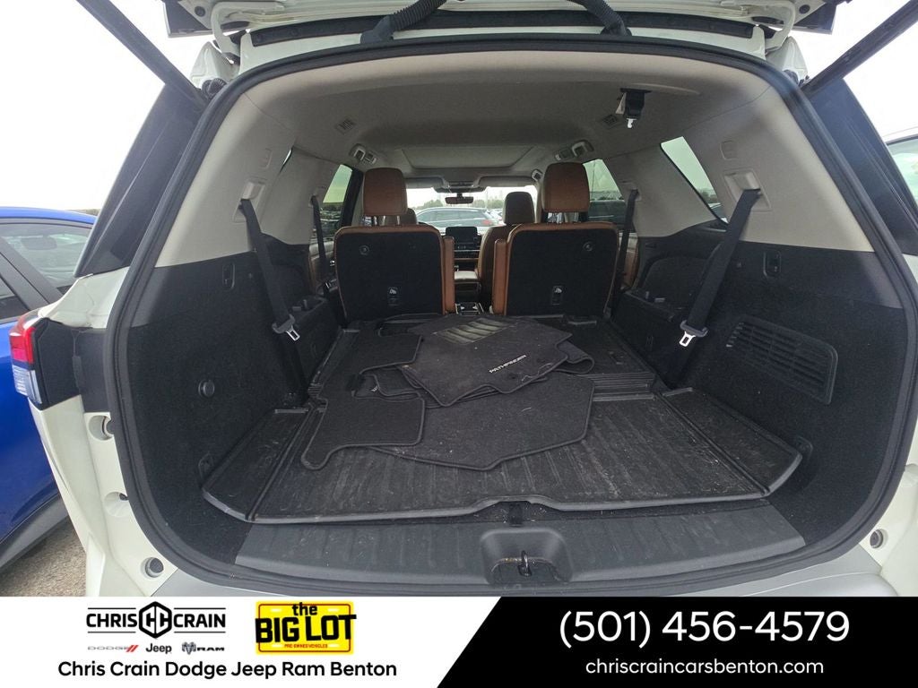 2023 Nissan Pathfinder Platinum