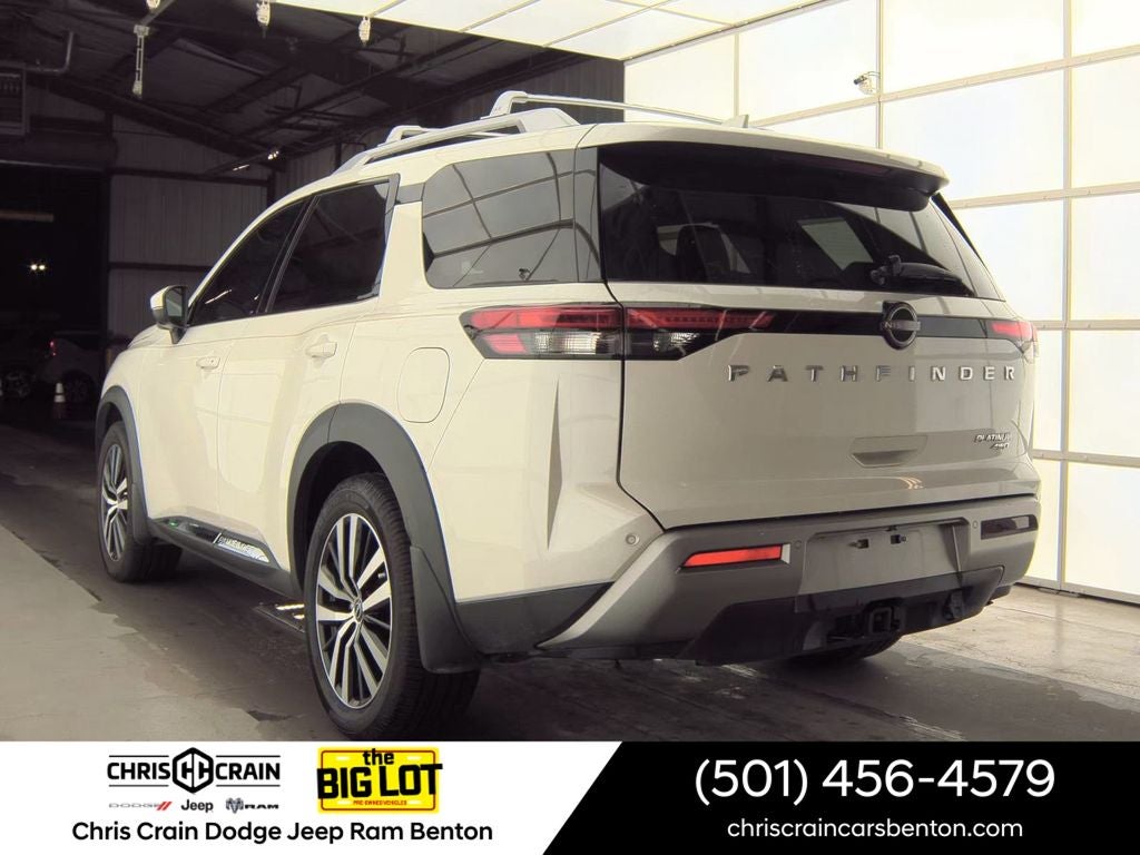 2023 Nissan Pathfinder Platinum