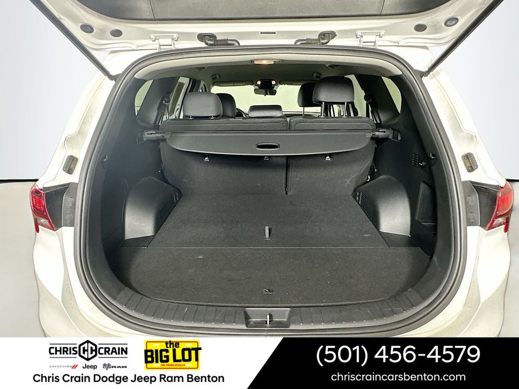 2023 Hyundai Santa Fe SE