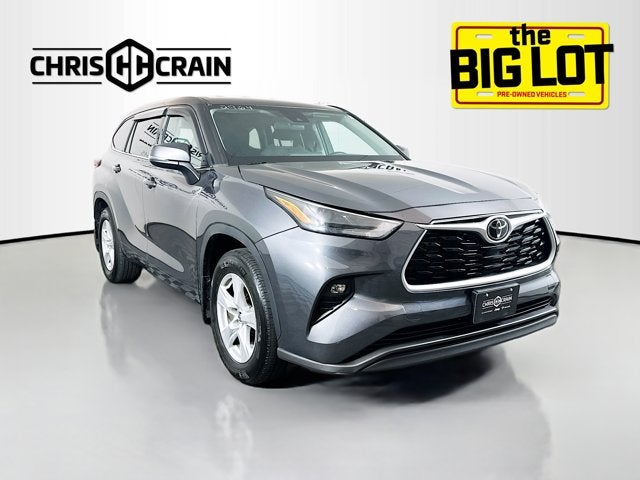 2022 Toyota Highlander LE