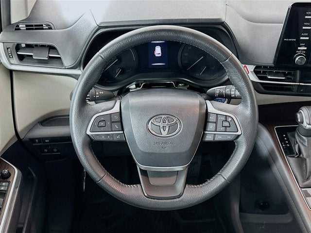 2021 Toyota Sienna XLE