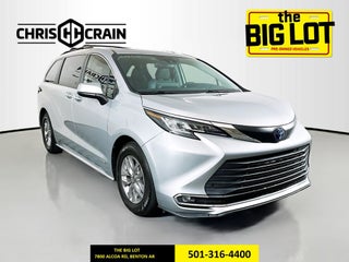 2021 Toyota Sienna XLE