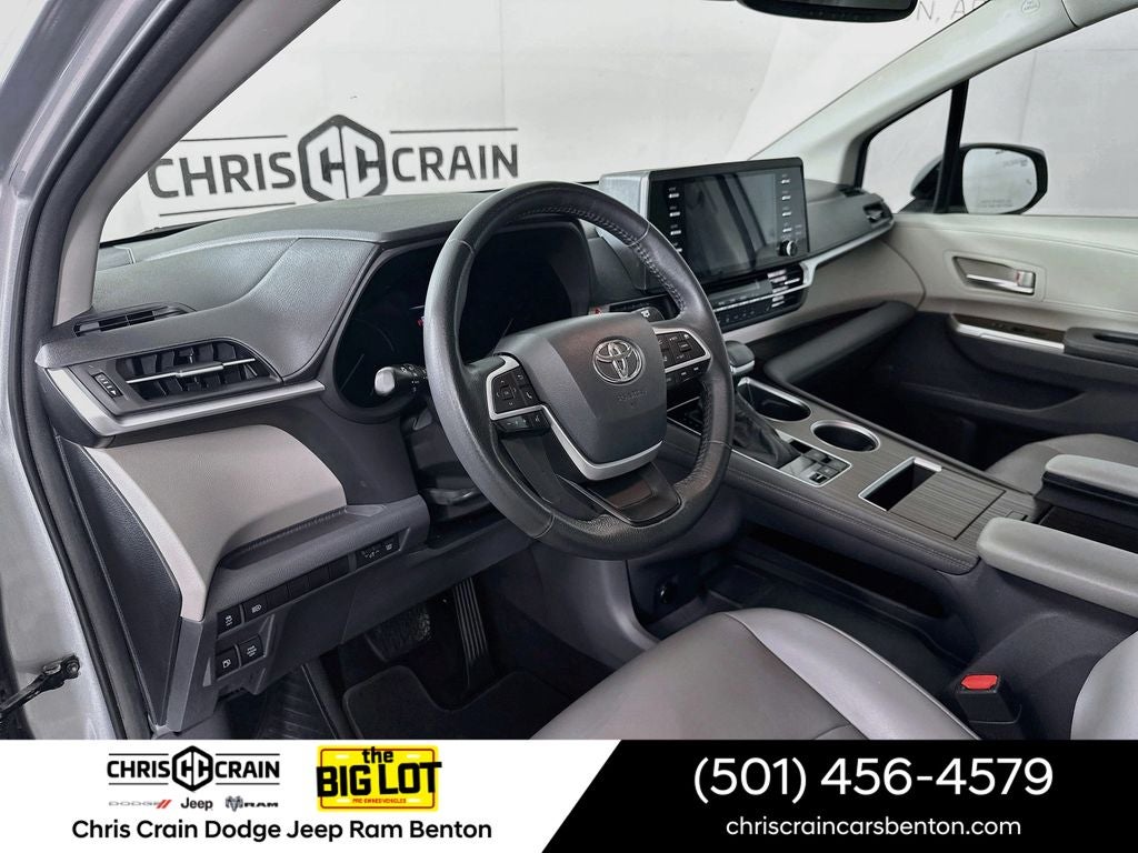 2021 Toyota Sienna XLE