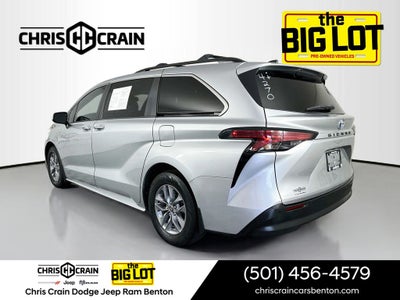 2021 Toyota Sienna XLE