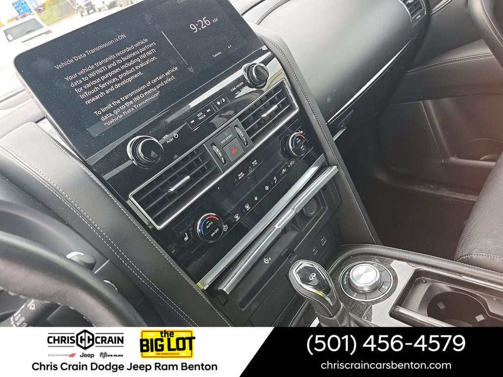 2024 INFINITI QX80 LUXE