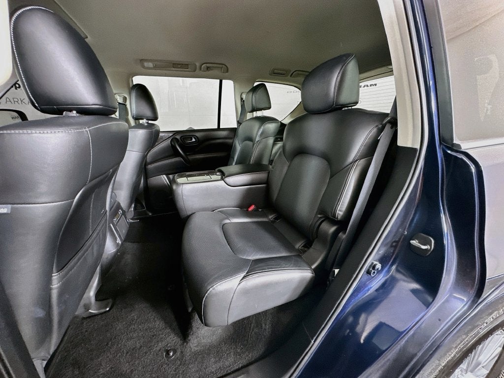 2024 INFINITI QX80 LUXE