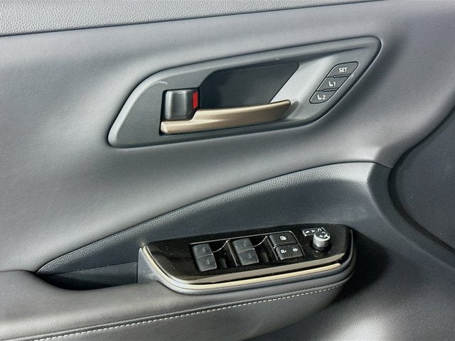 2024 Toyota Crown Platinum