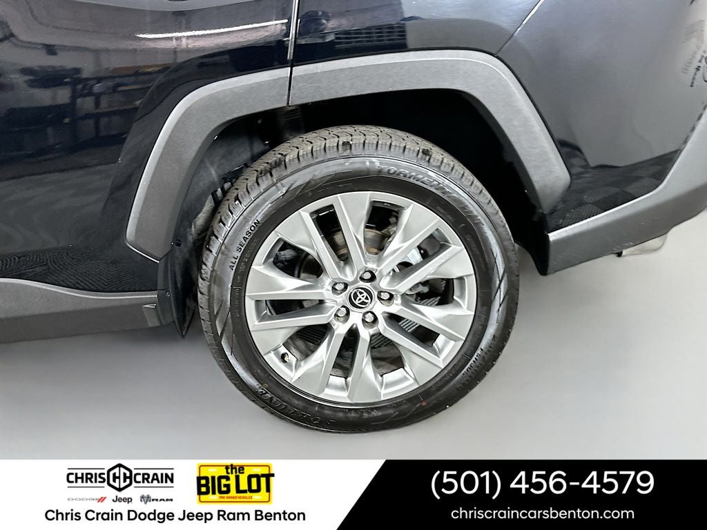 2020 Toyota RAV4 XLE Premium