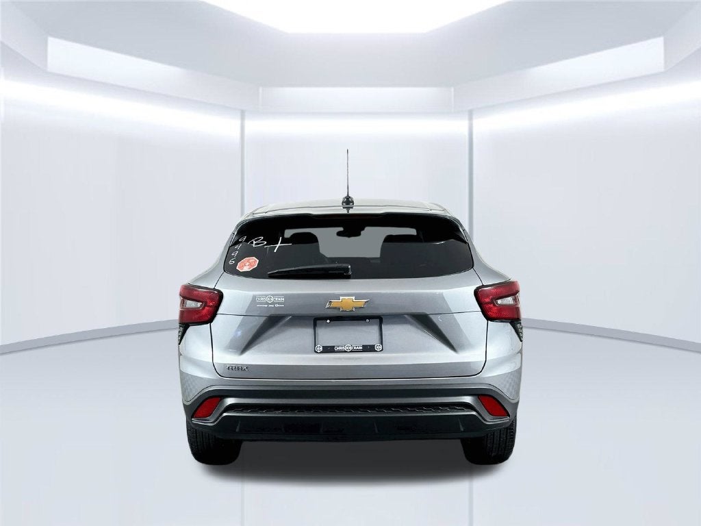 2026 Chevrolet Trax FWD LS