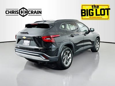 2025 Chevrolet Trax FWD LT