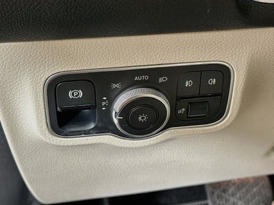 2023 Mercedes-Benz GLB 250 GLB 250