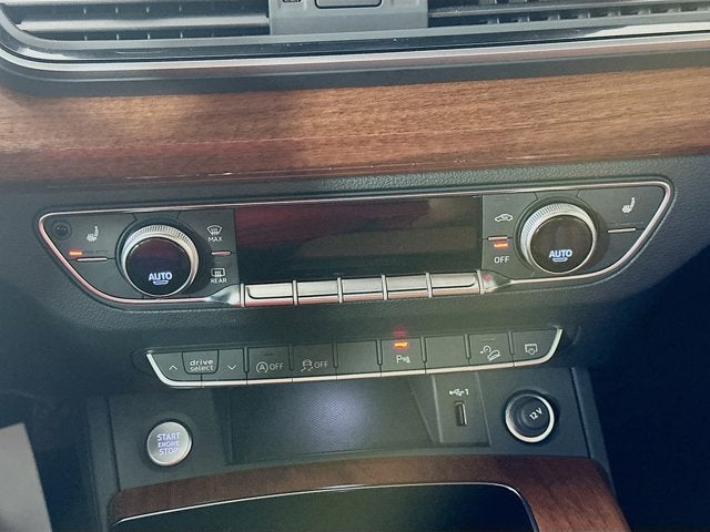 2024 Audi Q5 Premium 40 TFSI quattro S tronic