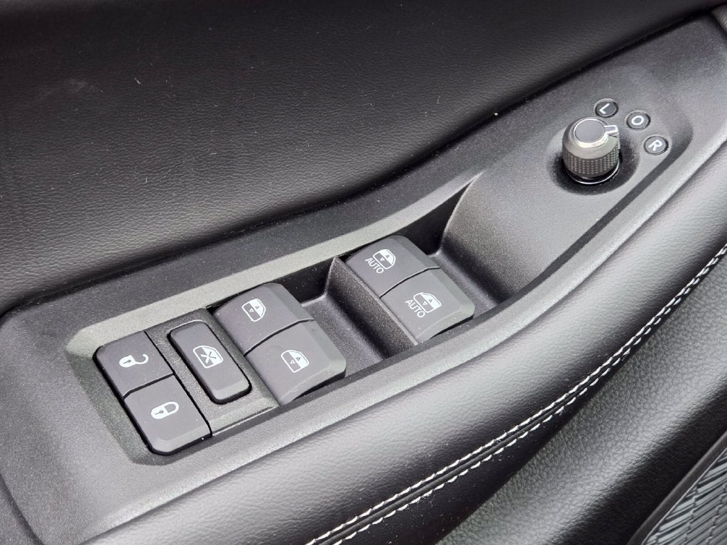 2025 Jeep Grand Cherokee Laredo X 4x2