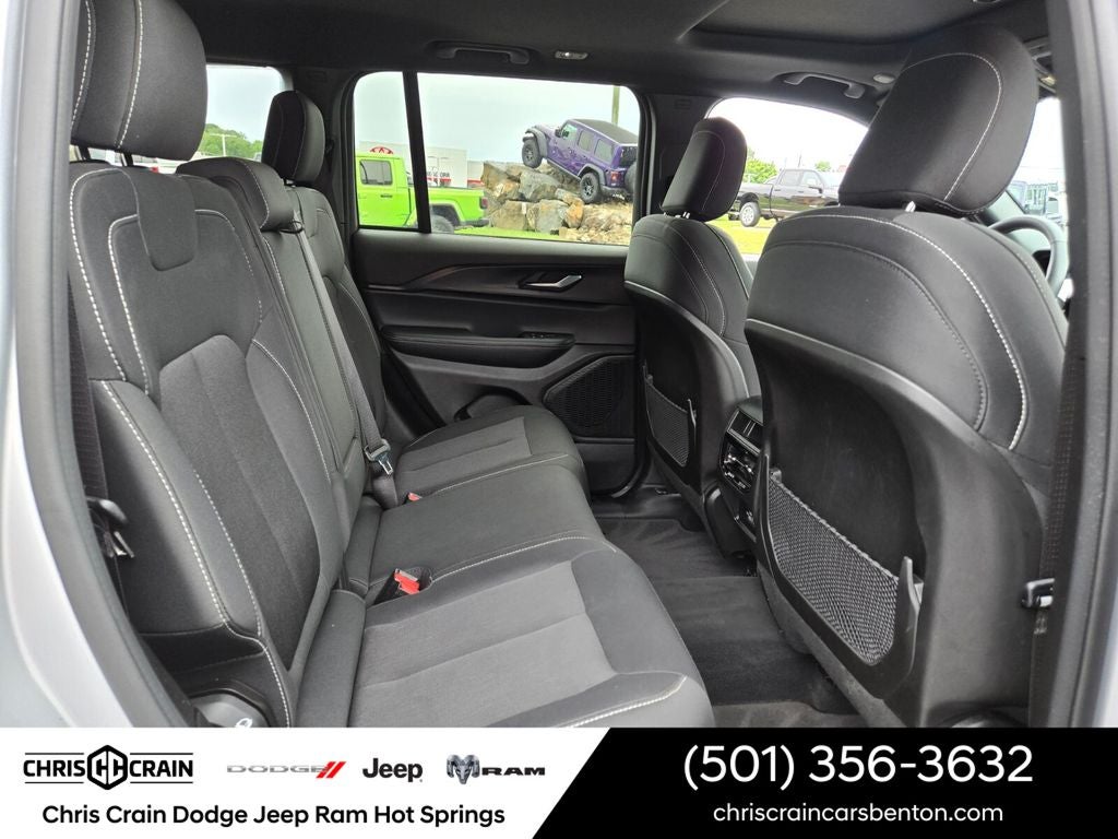 2025 Jeep Grand Cherokee Laredo X 4x2